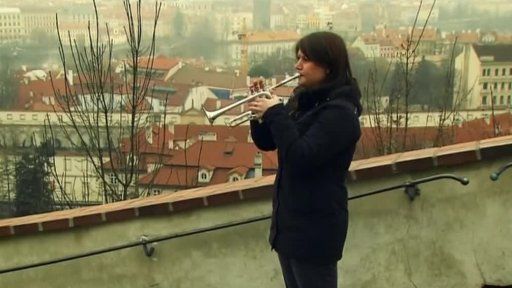 Filharmonici na ulici — Pořady — Déčko — Česká televize