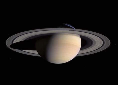 Saturn, jeho prstence a měsíce