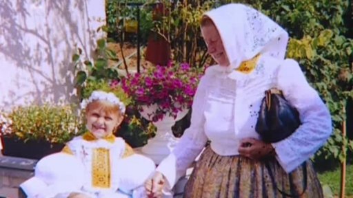 Anna a Alois Heliovi s vnučkou