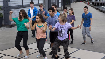 17/26 Láska a válka