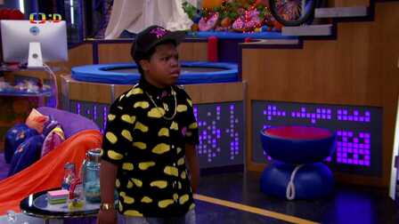 8/25 Vyděšený Trip