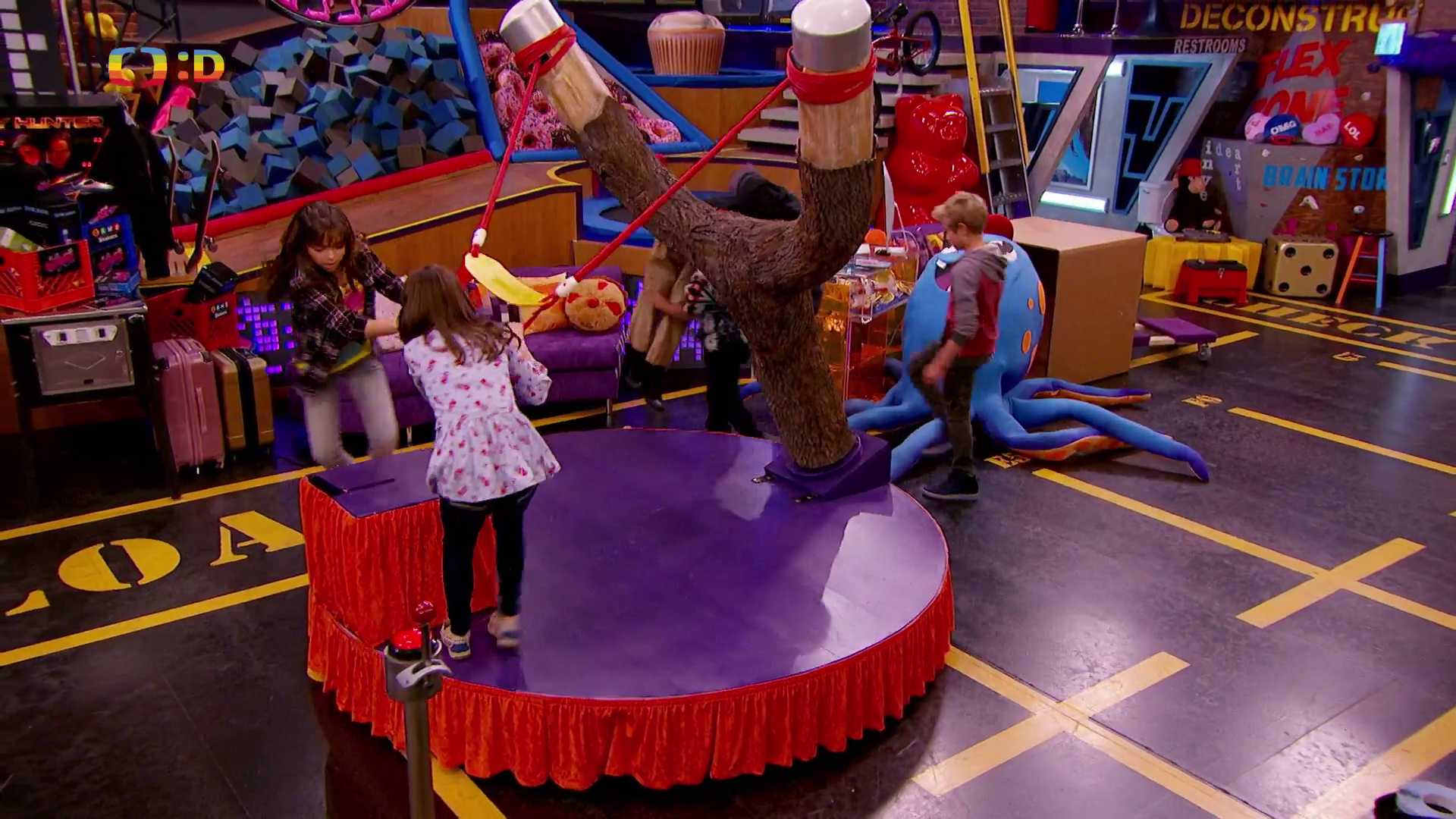 24/25 Pomsta na Tech Festu - část 1.