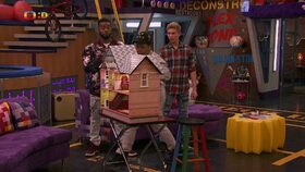 12/18 Demoliční domeček