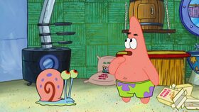 Problémy s pletí / Patrik hlídá Garryho