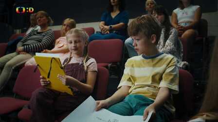 1/12 Co krmí žárovku?