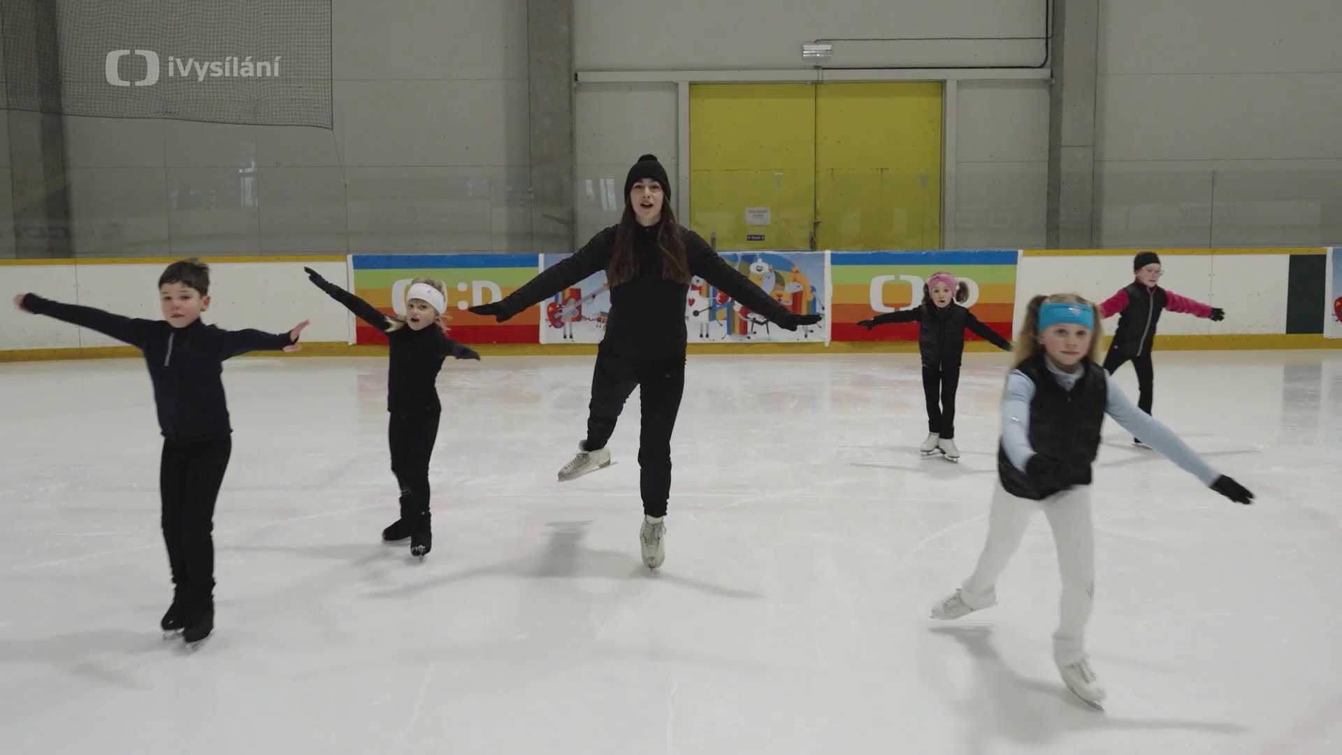 Koloběžka, buřtíky a jízda pozadu