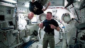 Astronauti v kosmu - výzvy každodenního života