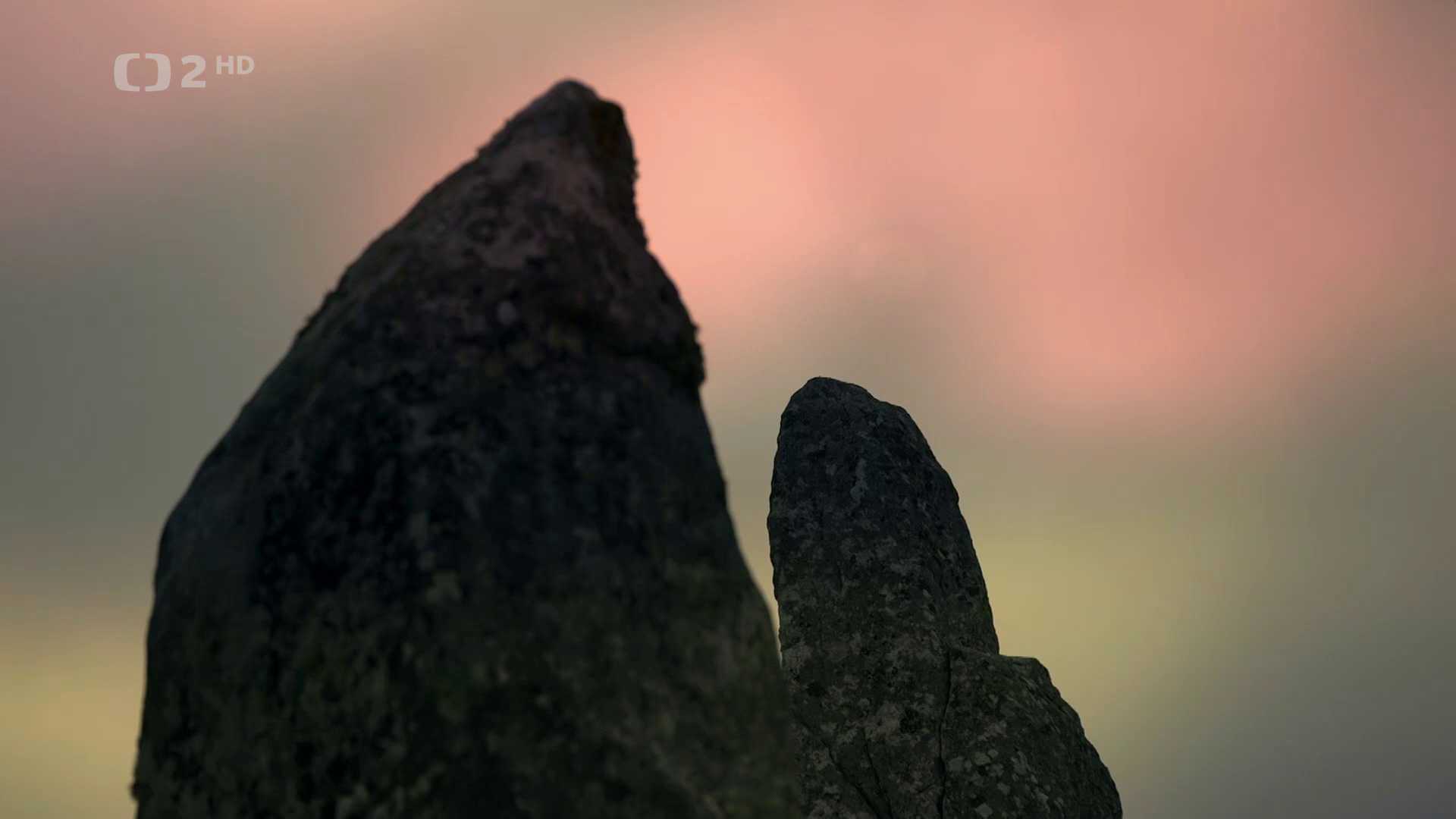 Tajemství stojících kamenů v Carnacu