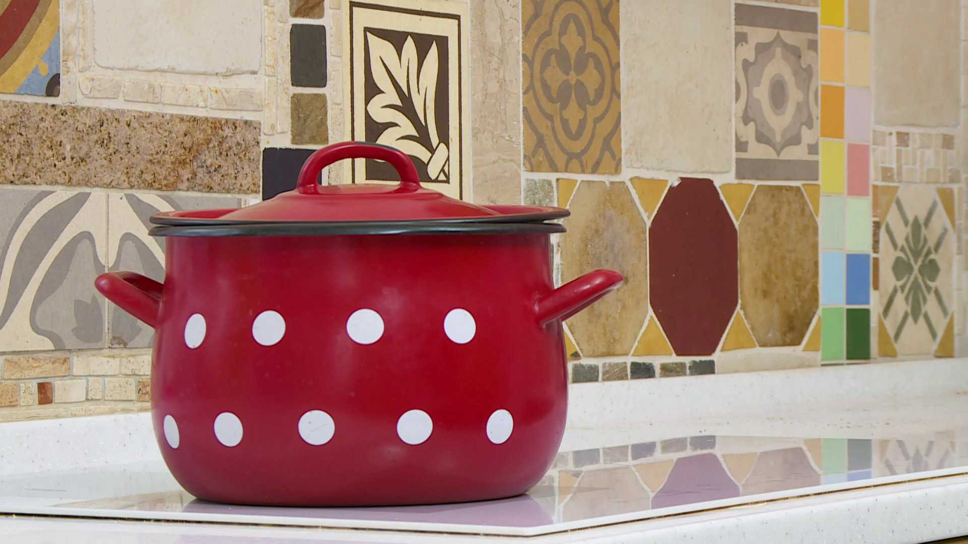 Draci v hrnci - Kaštany malé čarodějnice