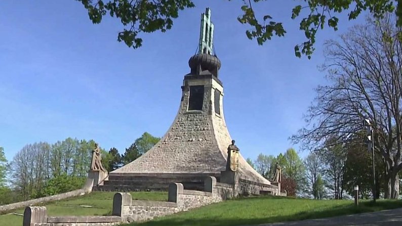 Památník Mohyla míru
