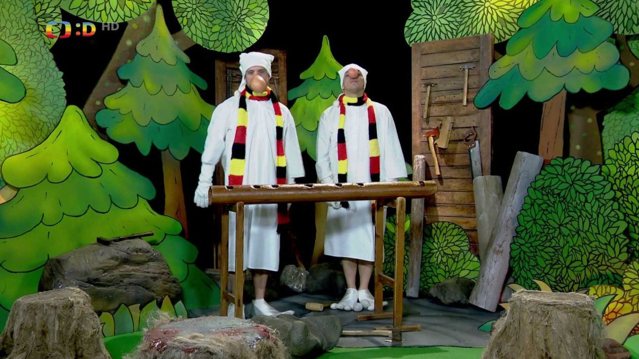 Křemílek a Vochomůrka vyrábějí Obrovi píšťalku a u toho zpívají píseň Trpajzlíci , hudba T. Kůgel, text K. Krejčí