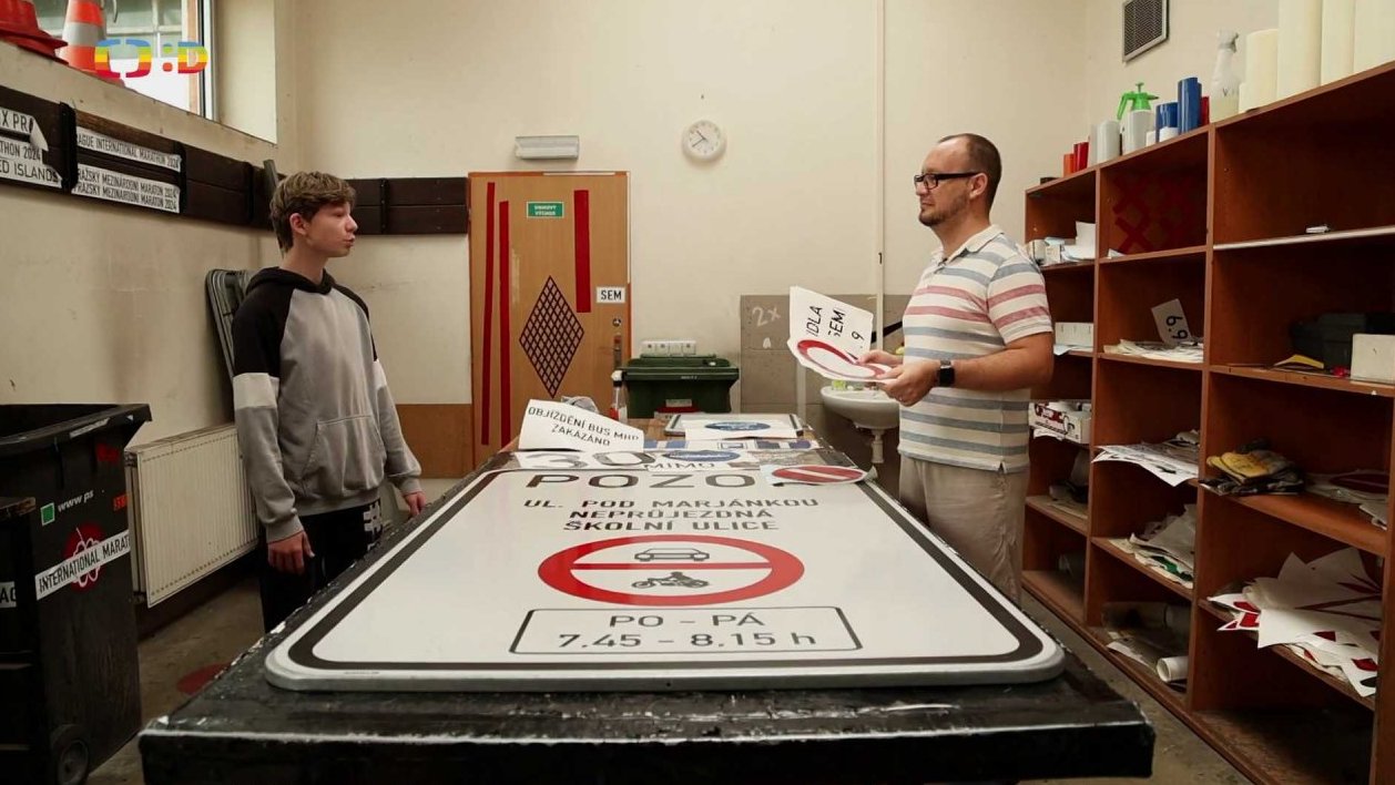 Technika: Výroba dopravních značek