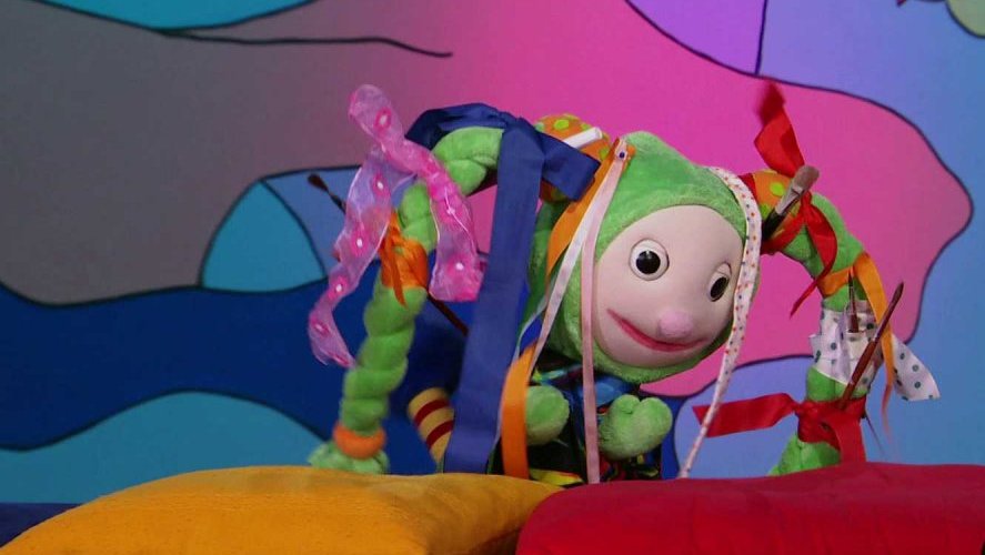 Fanynka jako Čmáryfučka barevná a Matouš nechtěně zamotaný do malířského plátna…