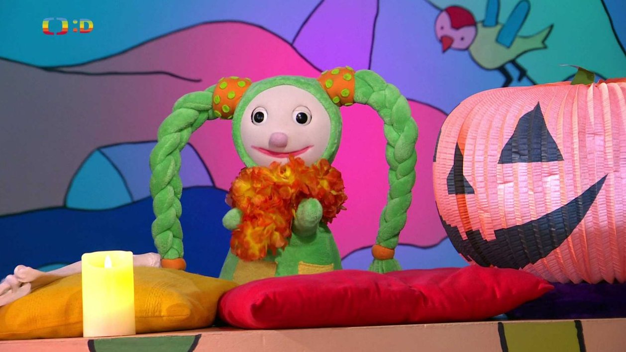 Halloweenská školka plná dýní, ale jedna z dýní se bojí sama sebe. Fany má plán, jak ji strachu zbavit…