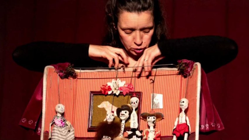 Rozžij knihu: Kostík hledá přátele