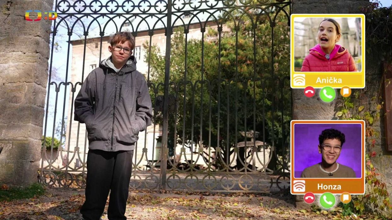 Společnost: Tajemný hrad Houska