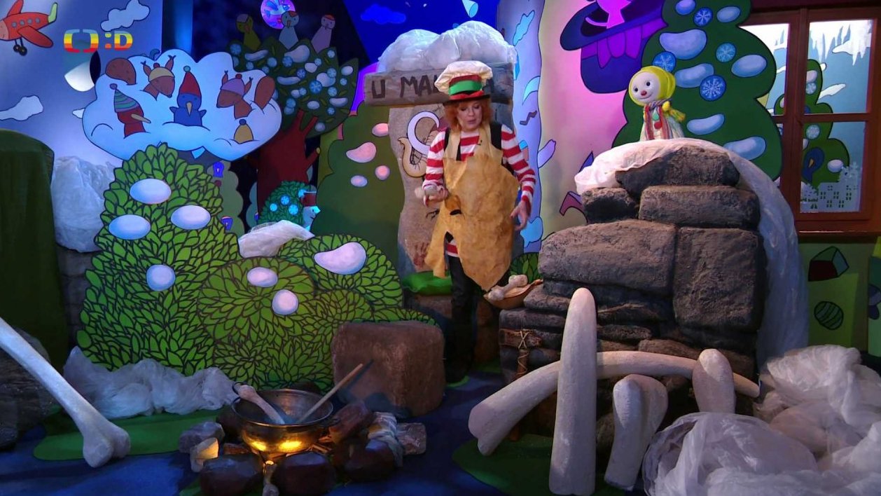 František v době ledové přistává v Restauraci u Mamuta a potkává se s pračlověkem Majdou…