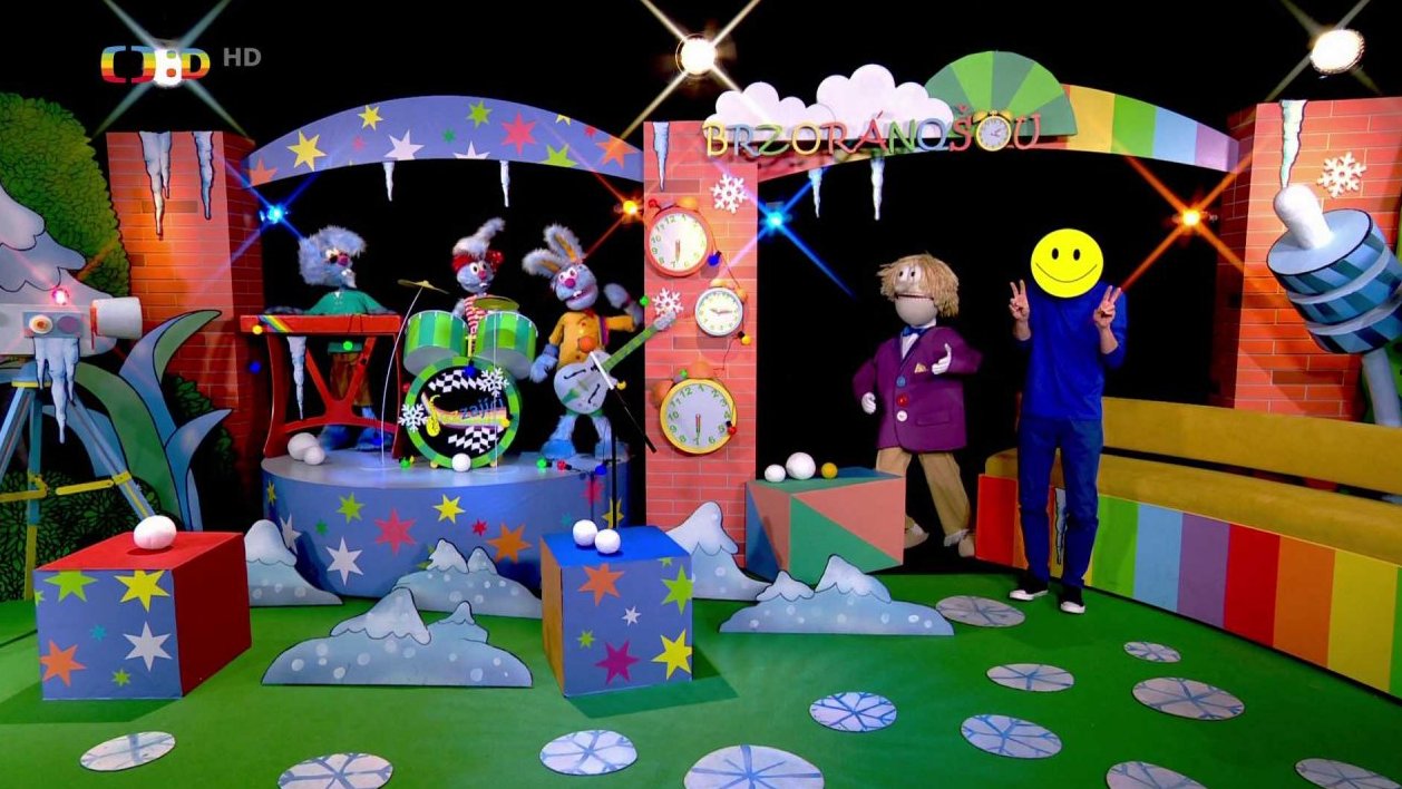 Brzoránošou pokračuje, Benjamin odhalí Smajlíkovu pravou tvář a panu Smajlíkovi se uleví, Benjamin se ale rázem ocitne v jeho kůži.