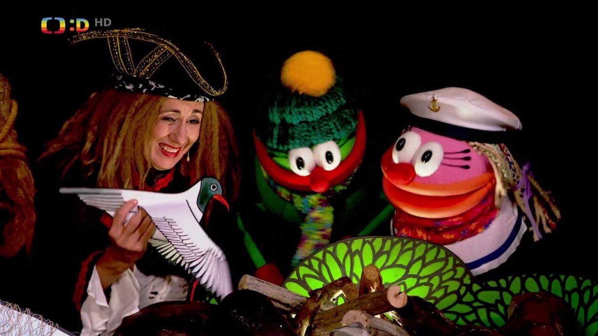 Zima zasáhla na Paloučku každého, Drsňačka chce přesto vyrazit na plavbu - uvařila si speciální drsnomok, ale po chvilce je z něj drsnonanuk. Drsňačka s plavbou nakonec rozmyslí.