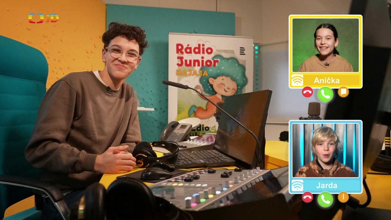 Společnost: Návštěva Rádia Junior