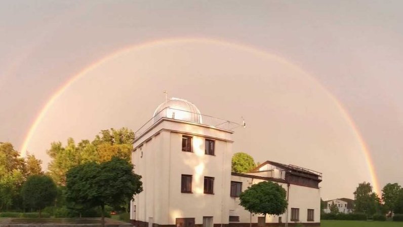 Den hvězdáren a planetárií