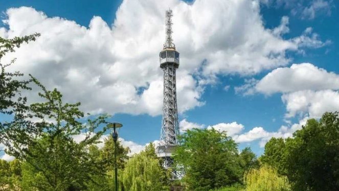 135 let Petřínské rozhledny