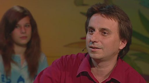 Martin v rozhovoru s Cyrilem Podolským a dětmi ze ZŠ v Deštné.