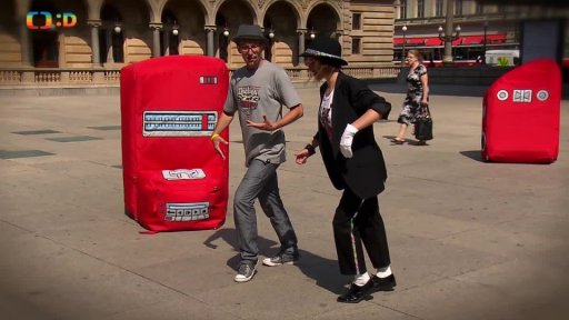 Marta a její host Miro Olšavský tančí moonwalk jako Michael Jackson