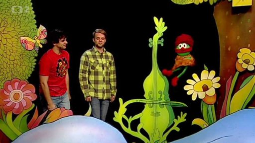 Filip, Tomáš a Muf jako Mufikanti zpívají píseň Jsem Mauglí .