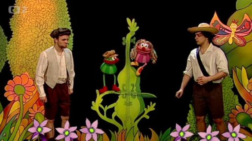 Mufikanti: Filip, Tomáš a Muf, zpívají píseň z filmu Páni kluci: Nestůj a pojď.