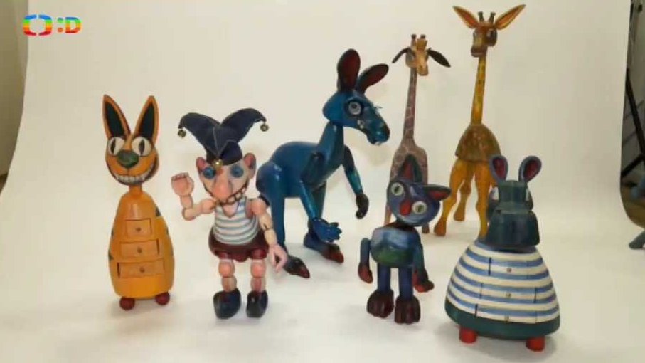 Výstava řezbářských hraček Matěje Holuba