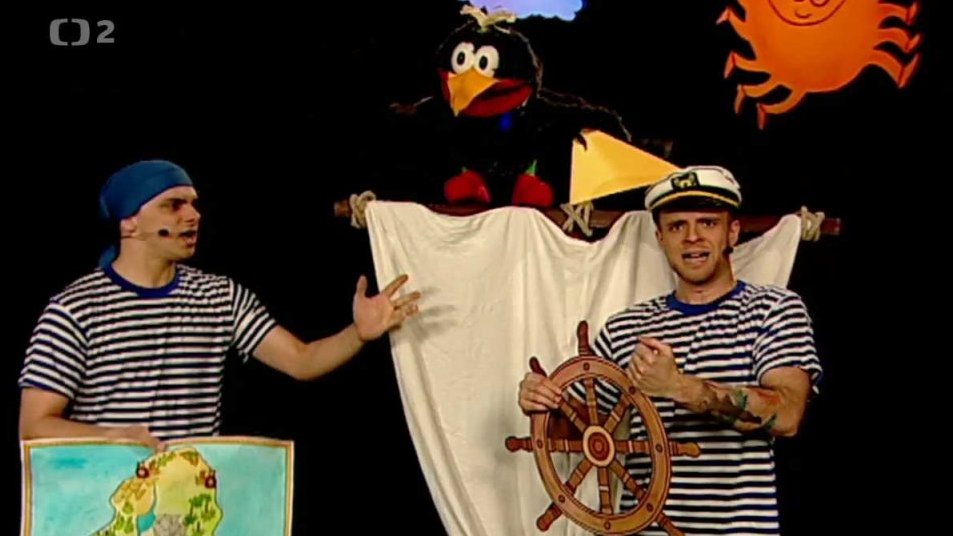 Mufikanti Tomáš a Filip bloudí po moři a zpívají Vzhůru na palubu (Dva roky prázdnin).