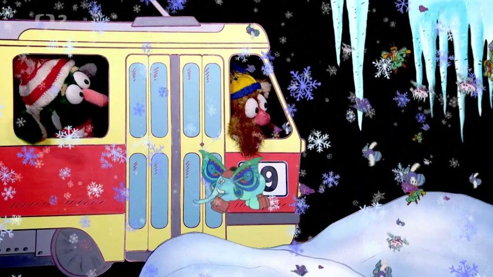 Jů a Hele jedou tramvají na výlet a najednou se ocitnou na Severním pólu!