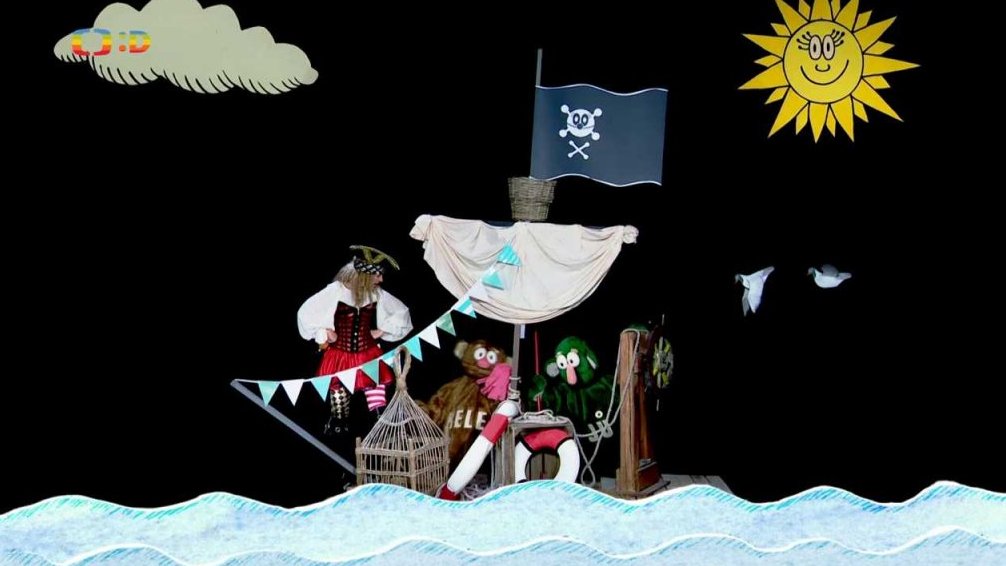 Novoroční slepička zachraňuje Jůheláky před pirátkou