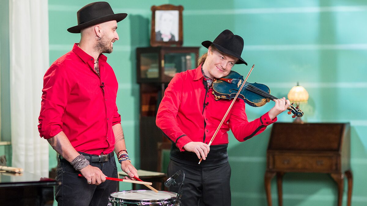 Hudební perličky — Malé kotě – Videa – Déčko – Česká televize