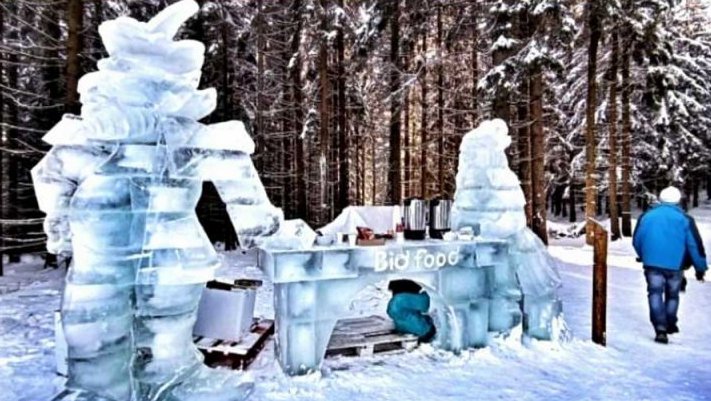 Výstava ledových soch a Ledové království