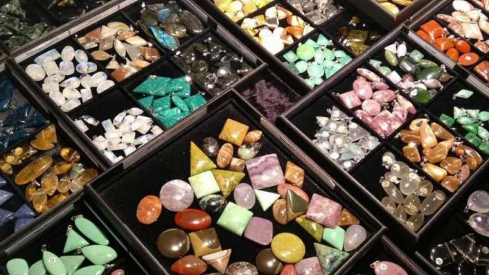 Jarní veletrh minerálů a šperků