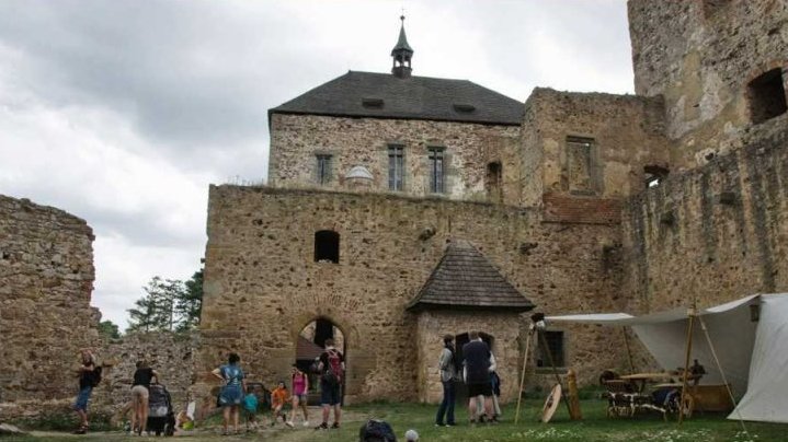 Oživení historie na hradě Točník