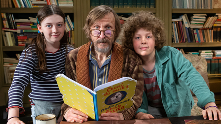 Strýc knihomol v zajetí